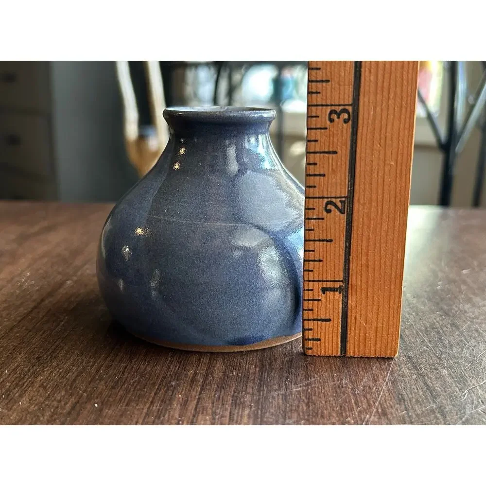Vintage Handmade folk art studio potter vase signed blue gray swirl